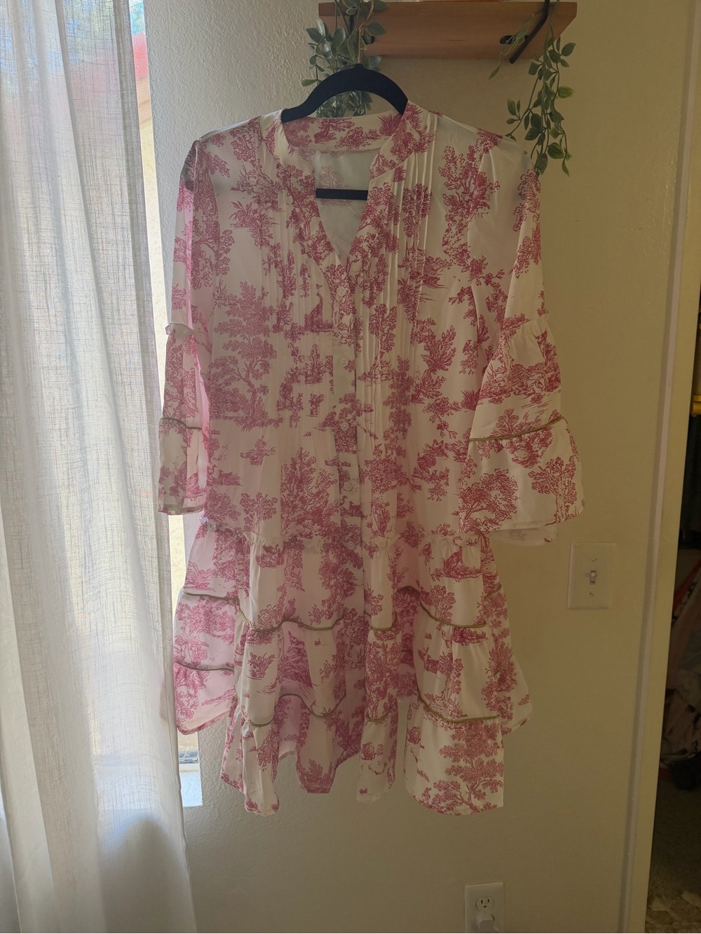 Women’s Pink Toile Print Ruffle Dress